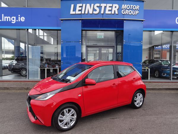 Toyota Aygo Hatchback, Petrol, 2017, Red