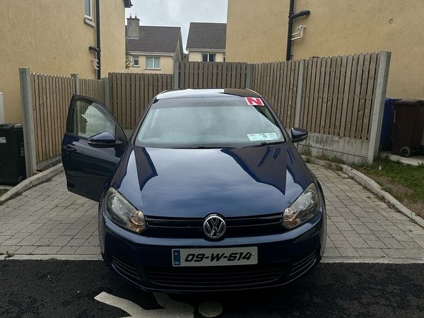 Volkswagen Golf Hatchback, Petrol, 2009, Blue