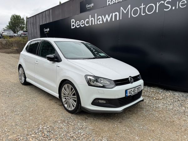 Volkswagen Polo Hatchback, Petrol, 2014, White
