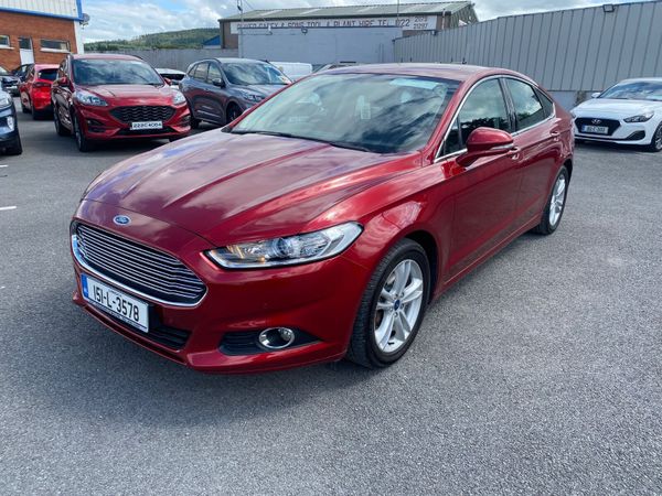 Ford Mondeo Hatchback, Diesel, 2015, Red