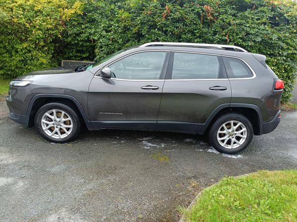 Jeep Cherokee SUV, Diesel, 2015, Grey