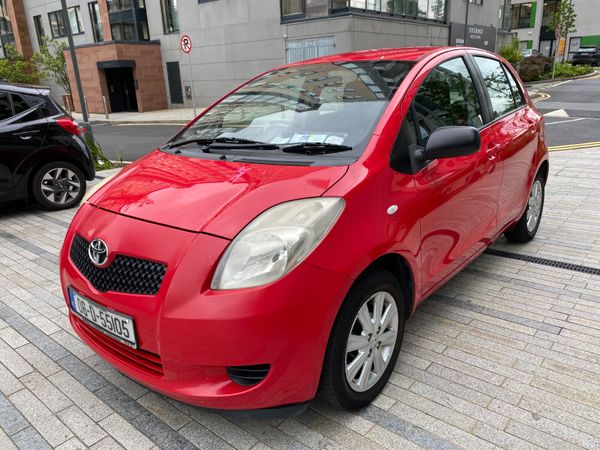 Toyota Yaris Hatchback, Petrol, 2006, Red