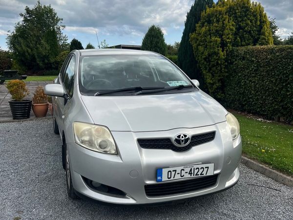 Toyota Auris Hatchback, Petrol, 2007, Silver