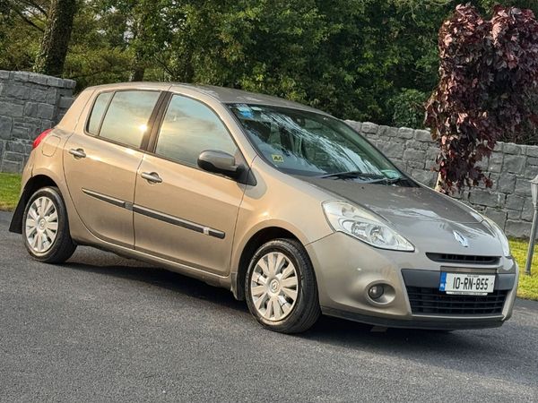 Renault Clio Hatchback, Ethanol Petrol, 2010, Gold