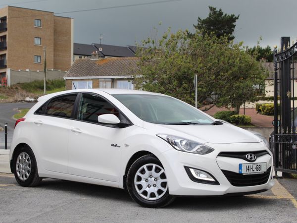 Hyundai i30 Hatchback, Petrol, 2014, White
