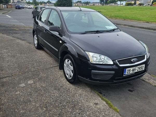 Ford Focus Hatchback, Petrol, 2005, Black