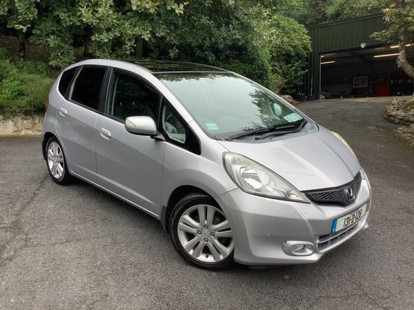 Honda Jazz Hatchback, Petrol, 2013, Silver