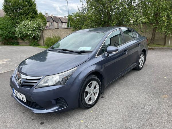 Toyota Avensis Saloon, Diesel, 2012, Blue