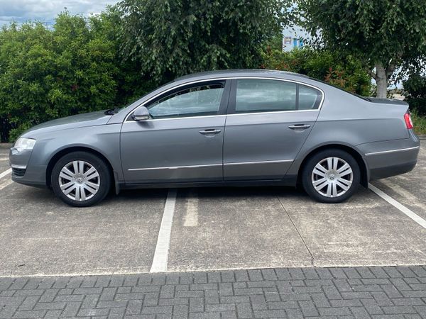 Volkswagen Passat Saloon, Diesel, 2007, Grey