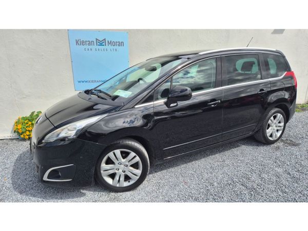 Peugeot 5008 MPV, Diesel, 2015, Black