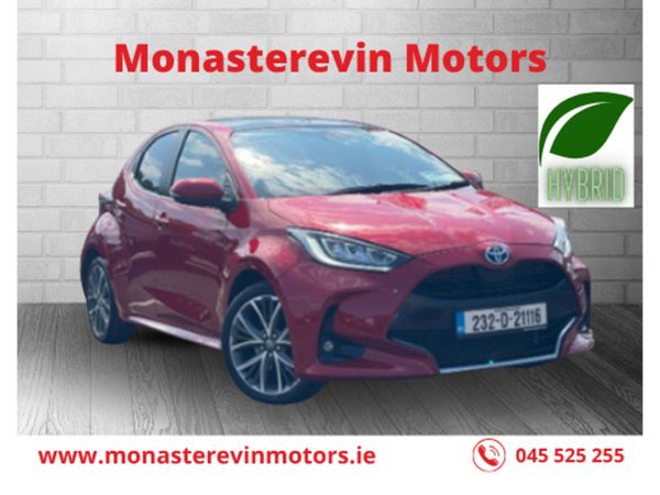 Toyota Yaris Hatchback, Petrol Hybrid, 2023, Red
