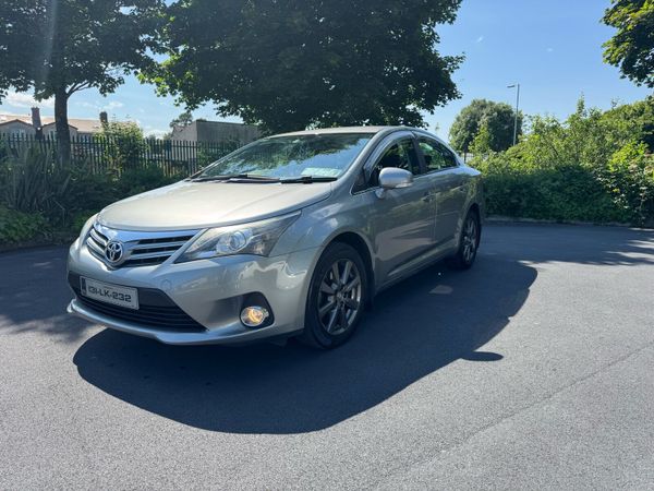 Toyota Avensis Saloon, Diesel, 2013, Grey