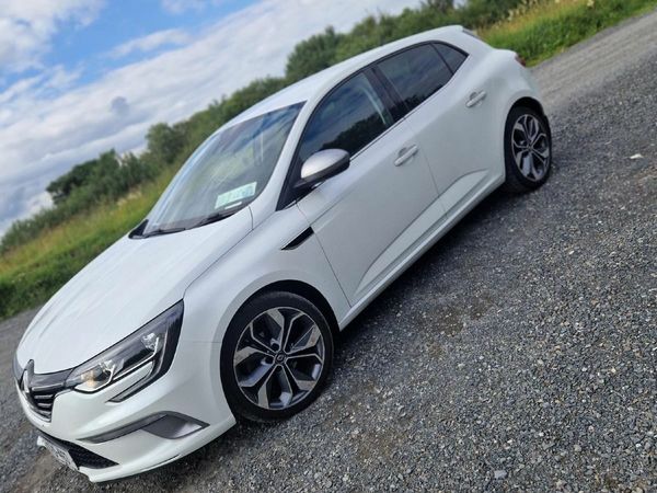 Renault Megane Hatchback, Diesel, 2017, White
