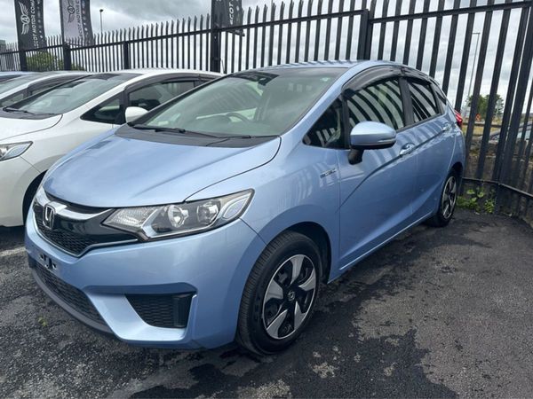 Honda Fit Hatchback, Petrol Hybrid, 2016, Blue