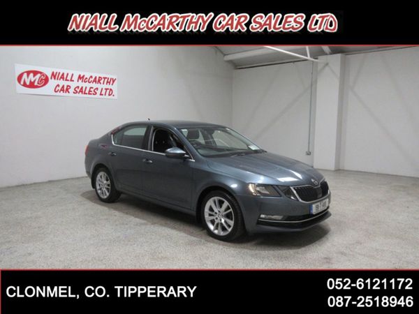 Skoda Octavia Hatchback, Diesel, 2019, Grey