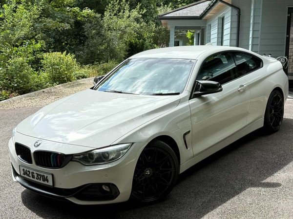 BMW 4-Series Coupe, Petrol, 2014, White