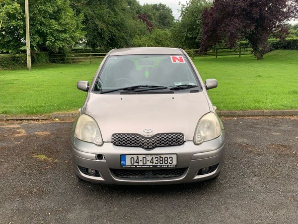 Toyota Yaris Hatchback, Petrol, 2004, Grey