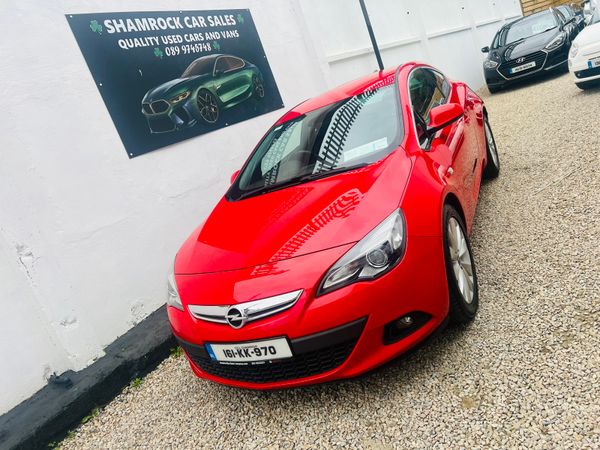 Opel Astra Hatchback, Diesel, 2016, Red