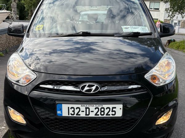 Hyundai i10 Hatchback, Petrol, 2013, Black