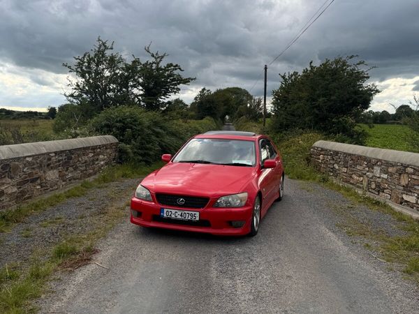 Lexus IS Saloon, Petrol, 2002, Red
