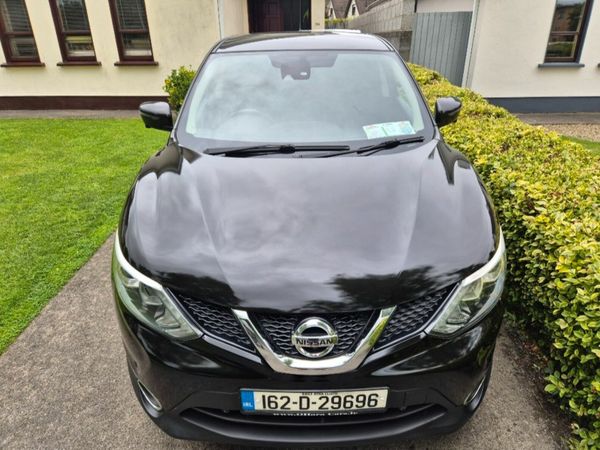 Nissan Qashqai Hatchback, Diesel, 2016, Black
