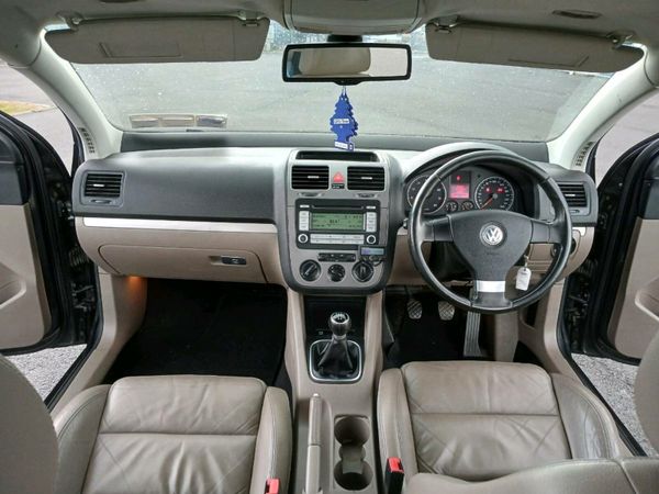 Volkswagen Golf Hatchback, Petrol, 2007, Black