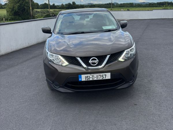 Nissan Qashqai Hatchback, Diesel, 2015, Brown