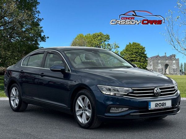 Volkswagen Passat Saloon, Diesel, 2021, Blue