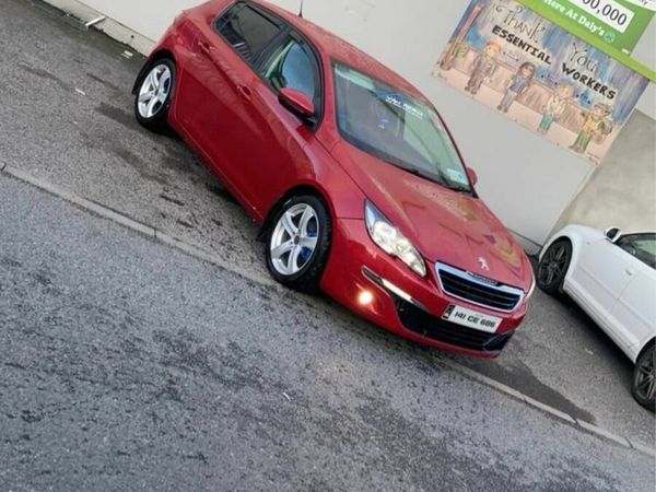 Peugeot 308 Hatchback, Diesel, 2014, Red