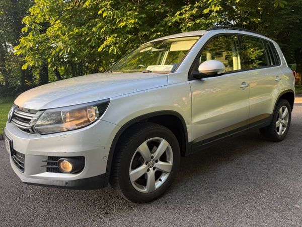 Volkswagen Tiguan SUV, Diesel, 2012, Silver