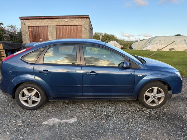 Ford Focus Hatchback, Petrol, 2007, Blue