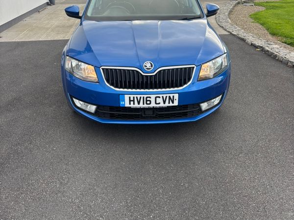 Skoda Octavia Hatchback, Diesel, 2016, Blue