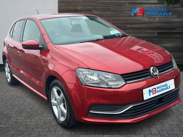 Volkswagen Polo Hatchback, Petrol, 2015, Burgundy