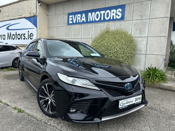 Toyota Camry Saloon, Petrol Hybrid, 2019, Black