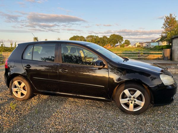 Volkswagen Golf Hatchback, Petrol, 2007, Black