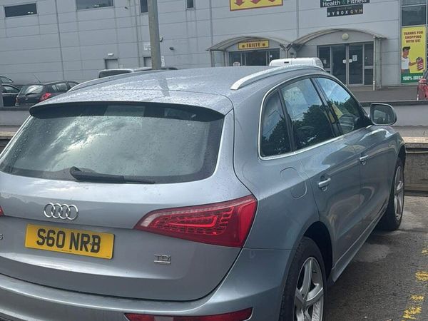 Audi Q5 SUV, Diesel, 2010, Silver