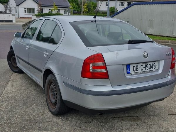 Skoda Octavia Hatchback, Petrol, 2008, Silver