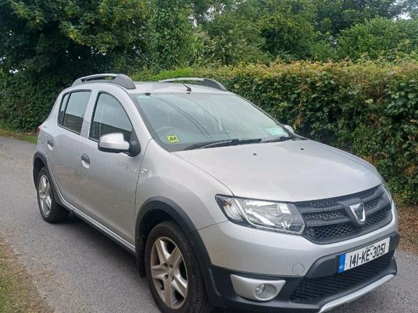 Dacia Sandero Stepway Hatchback, Diesel, 2014, Silver