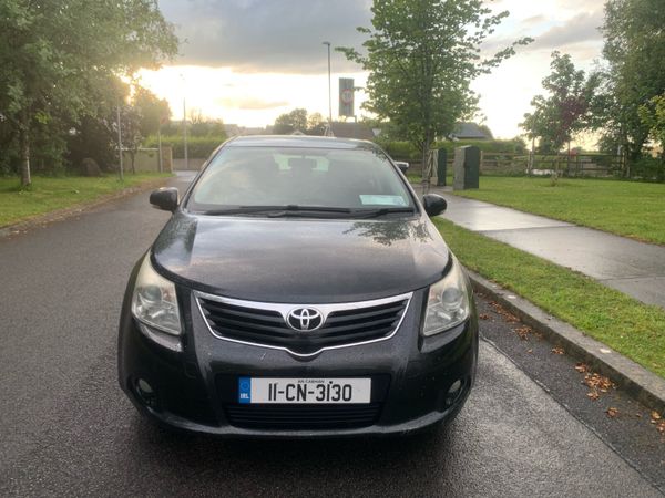 Toyota Avensis Saloon, Diesel, 2011, Grey