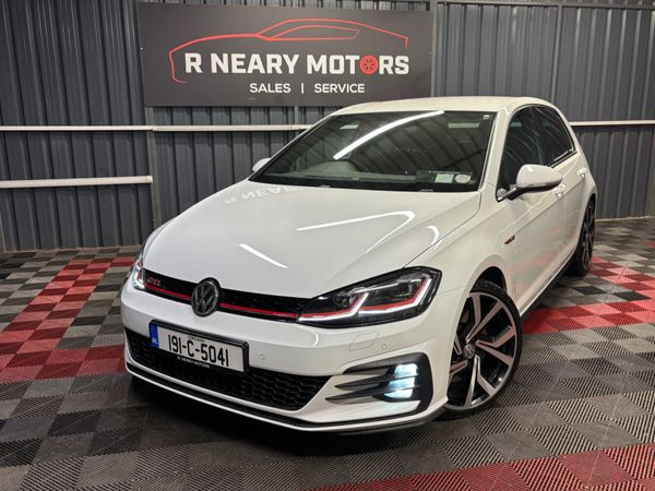 Volkswagen Golf Estate, Petrol, 2019, White