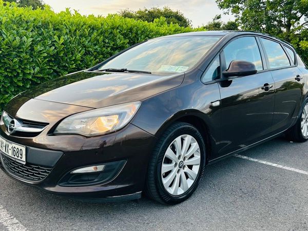 Opel Astra MPV, Diesel, 2014, Brown