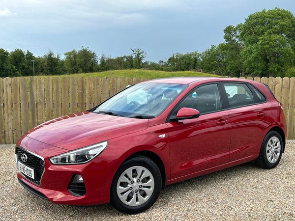 Hyundai i30 Hatchback, Petrol, 2018, Red