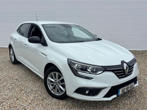 Renault Megane Hatchback, Diesel, 2018, White