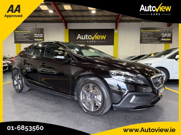 Volvo V40 Hatchback, Diesel, 2016, Black