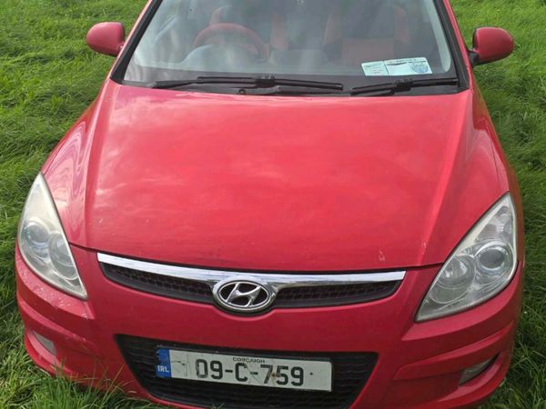 Hyundai i30 Hatchback, Diesel, 2009, Red