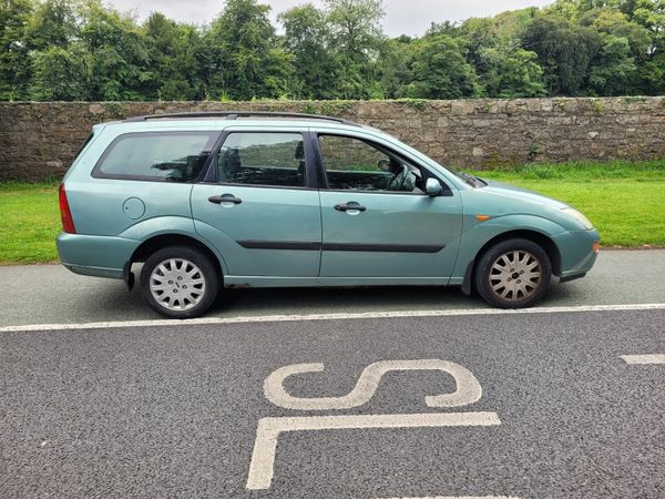 Ford Focus Estate, Petrol, 2001, Green