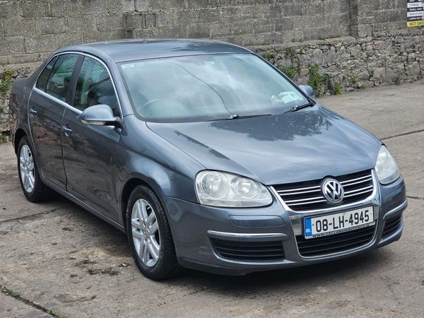 Volkswagen Jetta Saloon, Diesel, 2008, Grey