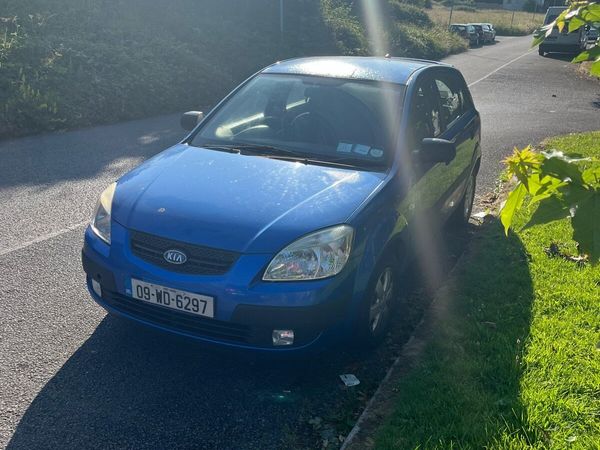 Kia Rio Hatchback, Diesel, 2009, Blue
