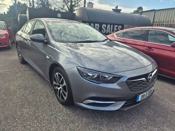 Opel Insignia Hatchback, Diesel, 2020, Grey