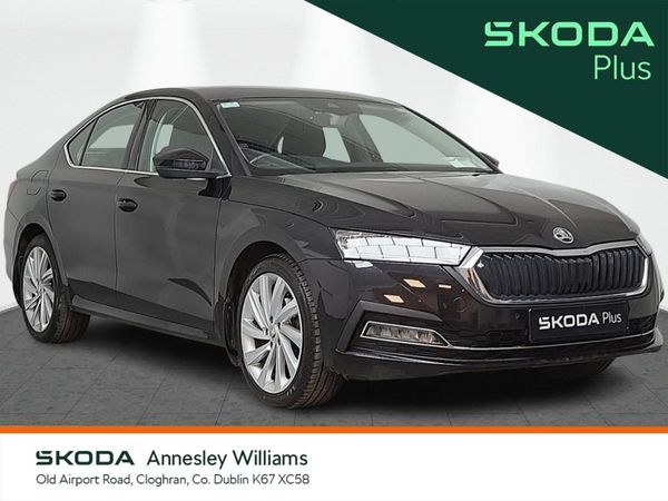 Skoda Octavia Saloon, Diesel, 2023, Black
